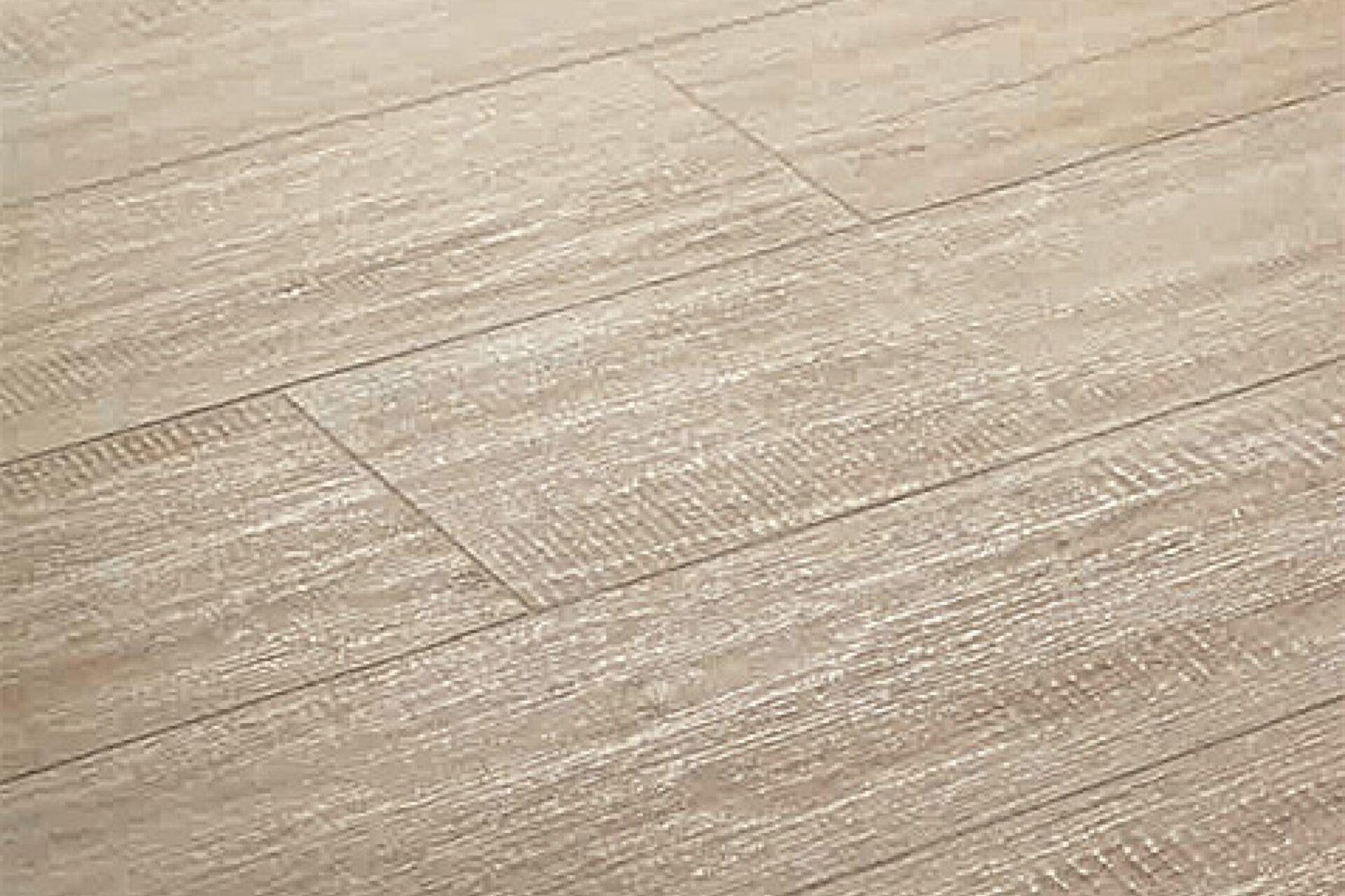 e_wood_iris_ceramica_3.jpg