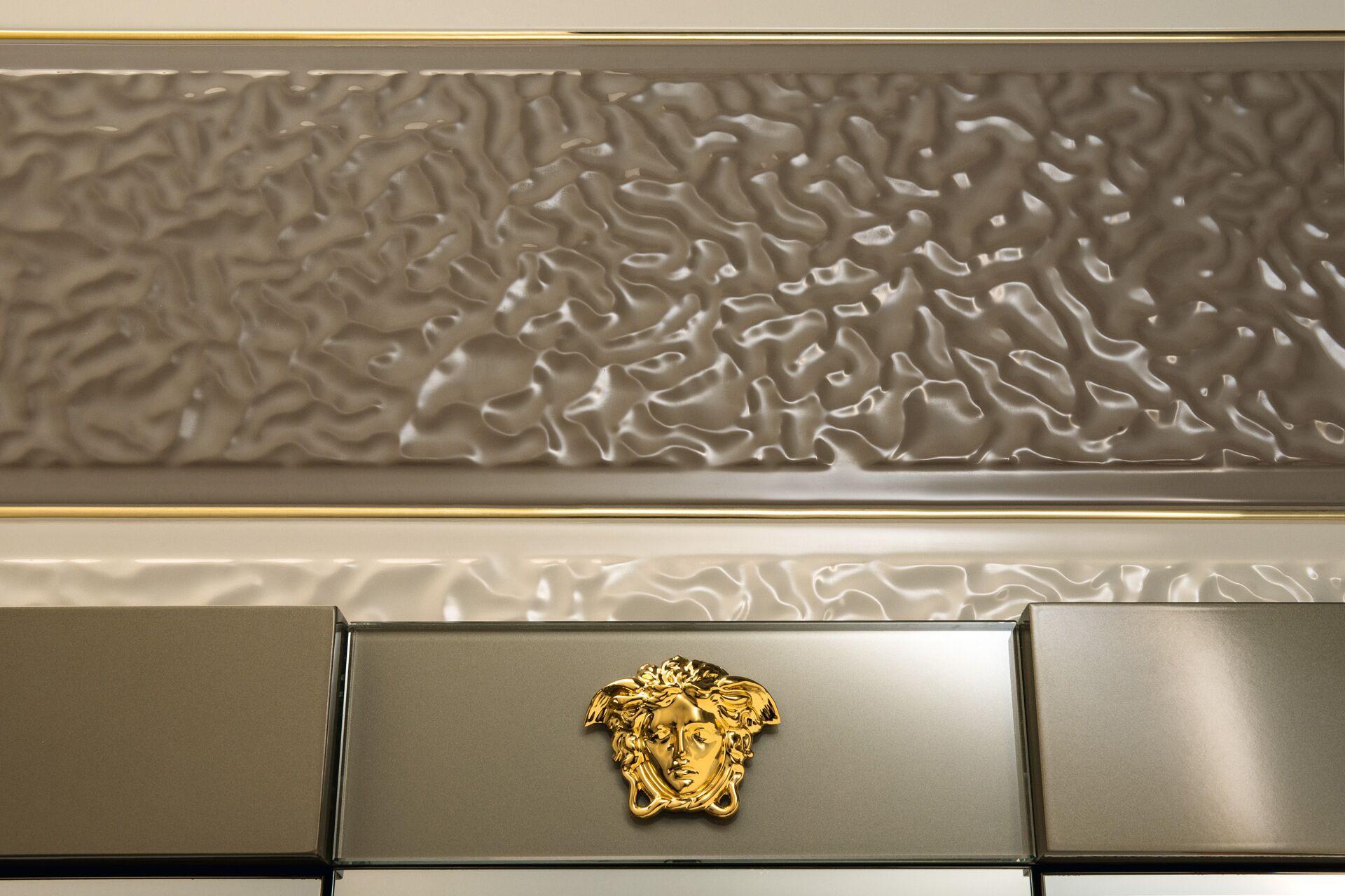 gold-versace-ceramics.jpeg