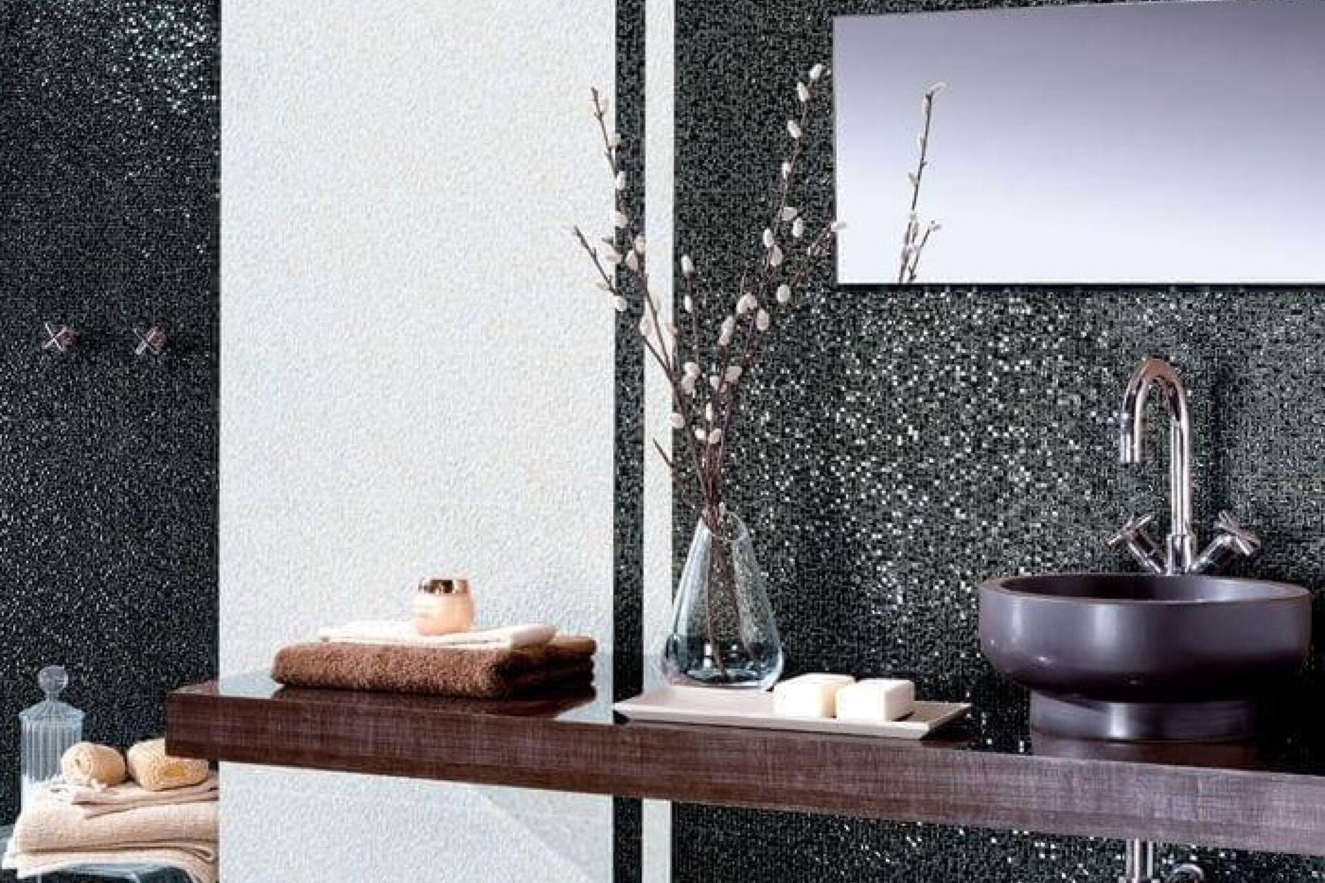 mosaic_emigres_2.jpg
