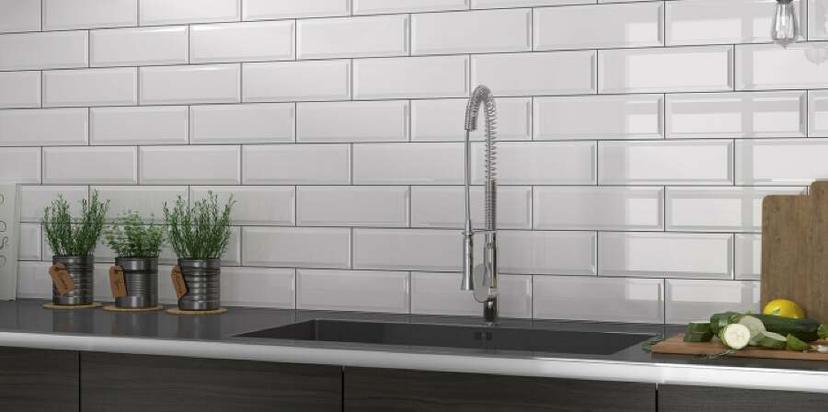 solid-white-mainzu