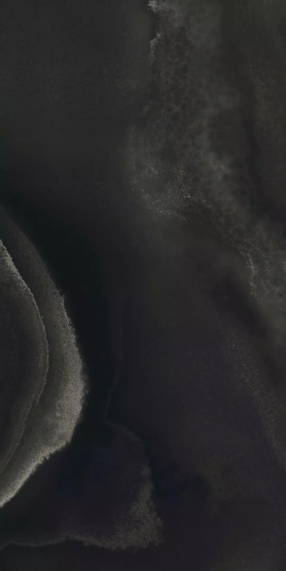 779256 Smoky Black Glossy