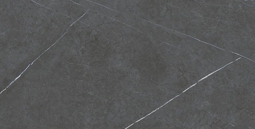 610010002631 Imperial Black