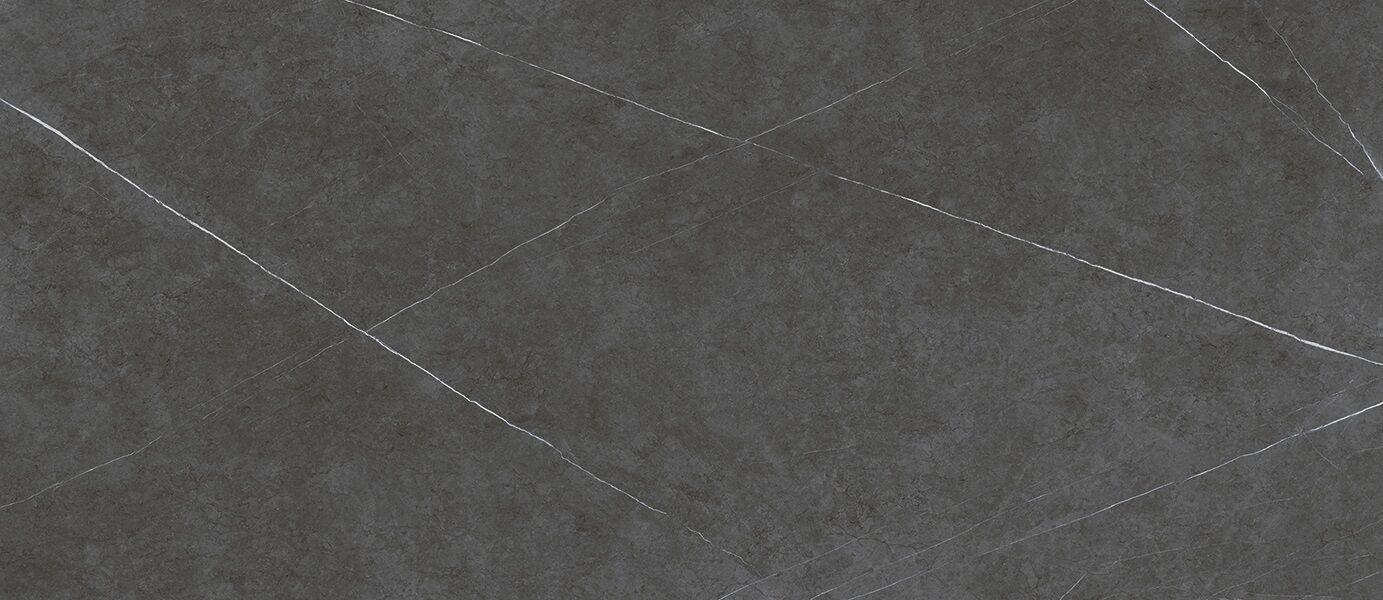 600180000022 Imperial Black
