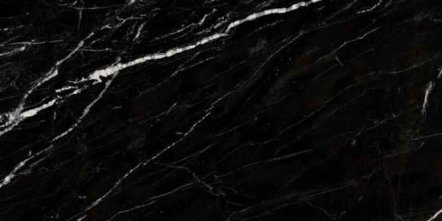 Skyblack Glossy Ret.