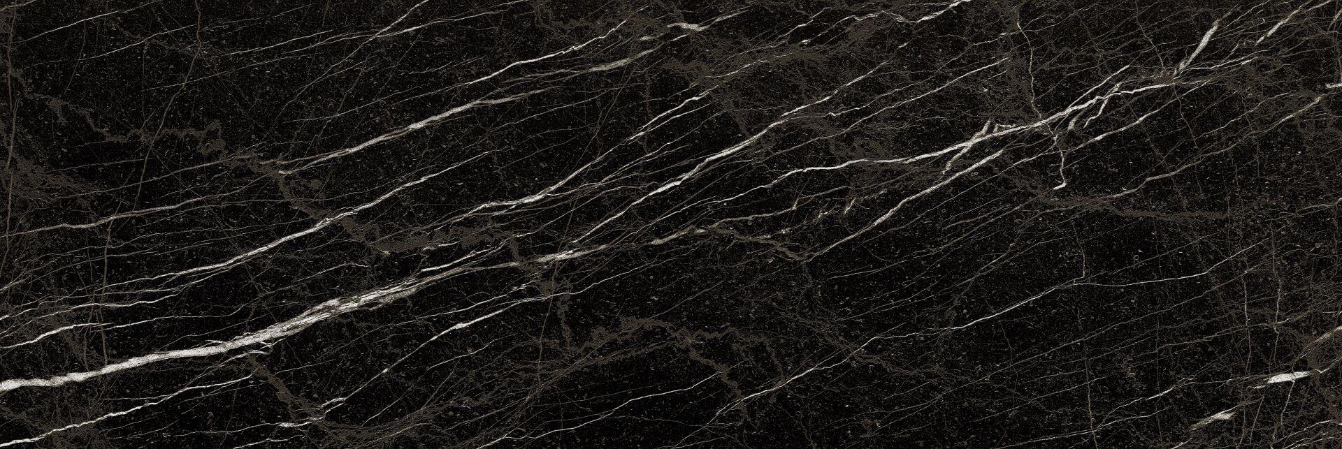 672 Black