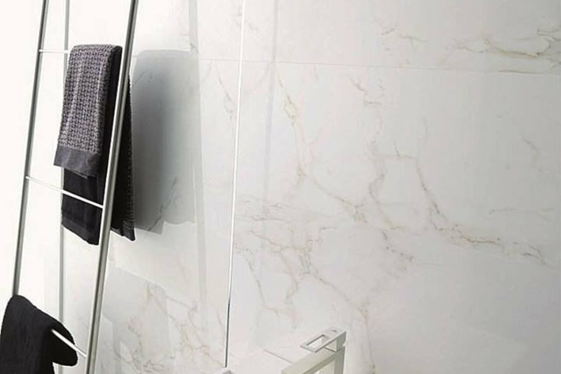 marmol_carrara_porcelanosa_7.jpg
